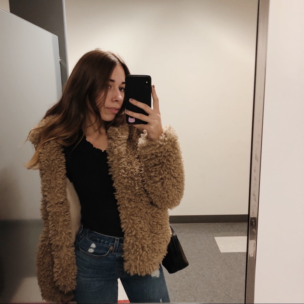 SOLD ✨ zara soft faux fur jacket - Picture 5 of 6